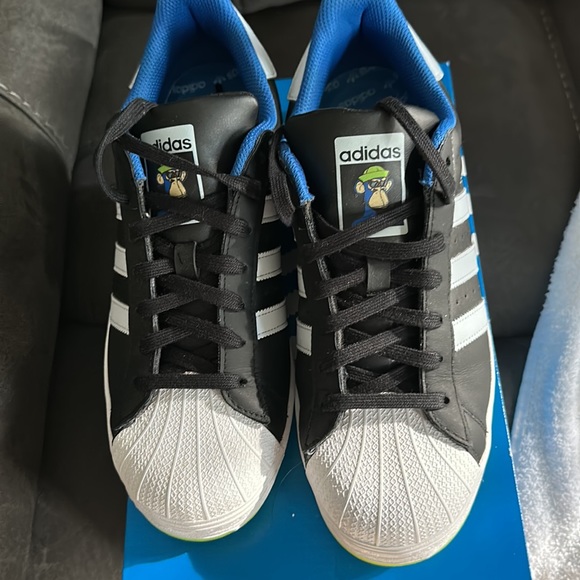 COPY - Limited Superstar size 8.5 M Adidas - Picture 4 of 11